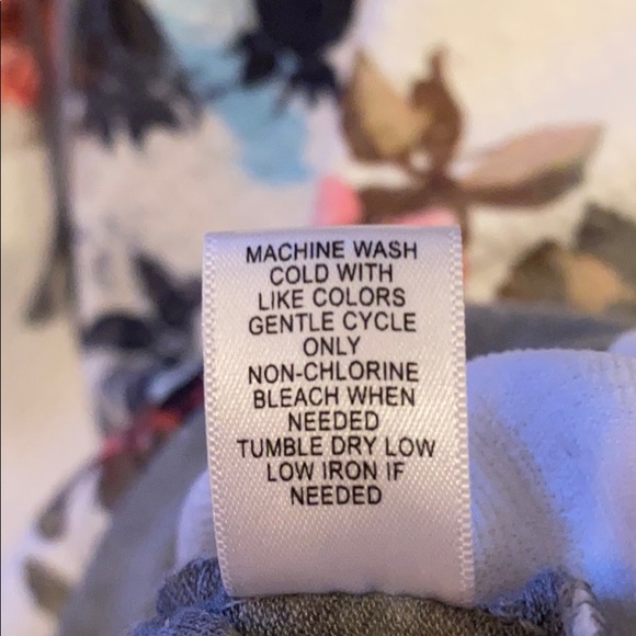 Cato long sleeve shirt w/hoodie - M - Picture 5 of 5